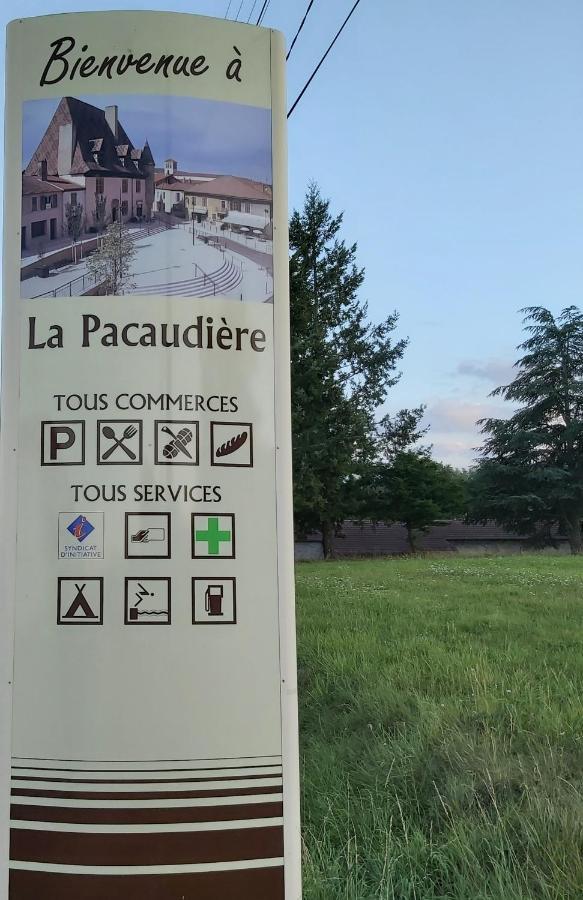 Au Pays D'Angeline Hotel La Pacaudiere Bagian luar foto